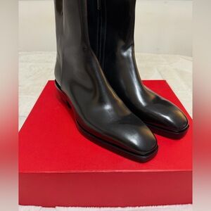 NEW! $1,690 Salvatore Ferragamo Fuerte Voyager Side Zip Black Ankle Boots 12